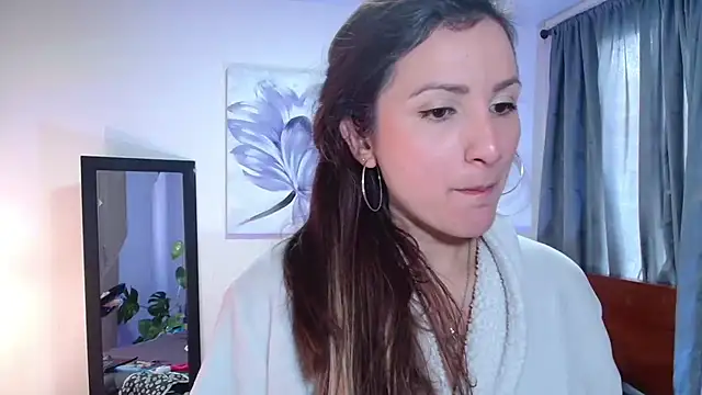 vanessabrown  online show from 18, 3, 2025