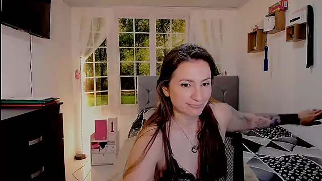 vanessabrown  online show from 2, 7, 2026