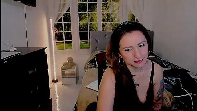 vanessabrown  online show from 11, 7, 2026