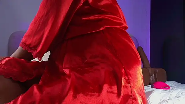 Snapshot of sofi_decker chatting on 12, 11, 2025 sofi decker online show from 12, 11, 2025