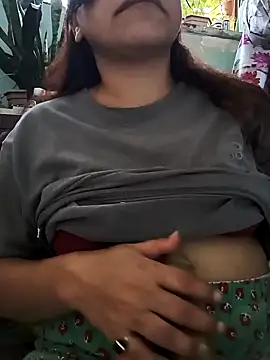 Snapshot of Star-Night chatting on 9, 2, 2025 Star-Night online show from 9, 2, 2025