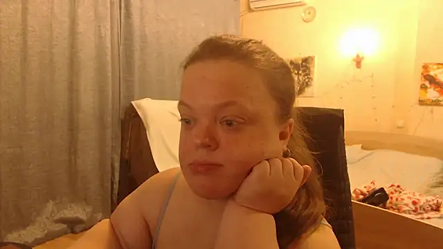 Janiffer MiMi online show from 7, 12, 2024