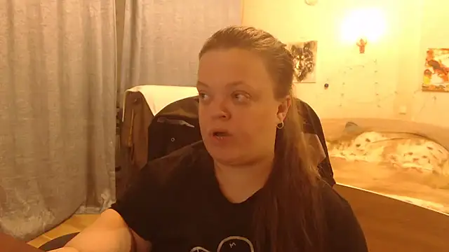 Janiffer MiMi online show from 12, 12, 2024