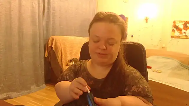 Janiffer MiMi online show from 7, 1, 2025