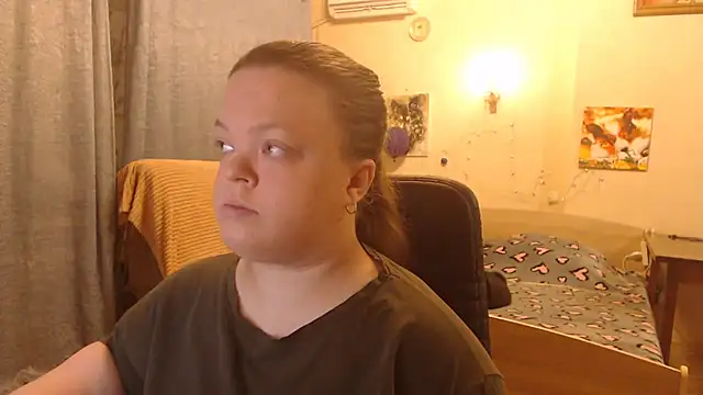 Janiffer MiMi online show from 15, 1, 2025