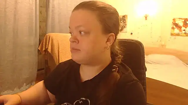 Janiffer MiMi online show from 19, 1, 2025