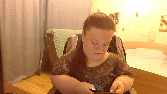 Janiffer MiMi online show from 14, 3, 2025