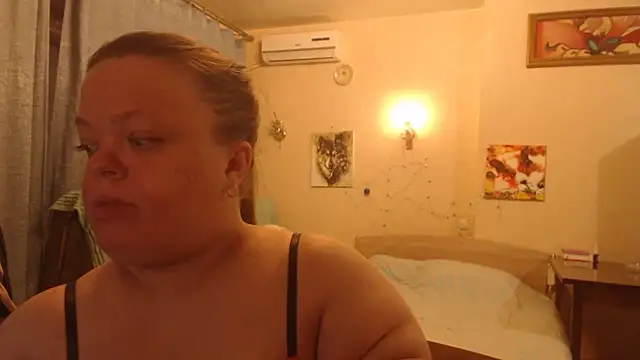 Janiffer MiMi online show from 18, 3, 2025