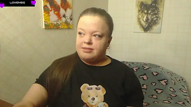 Janiffer MiMi online show from 22, 9, 2025