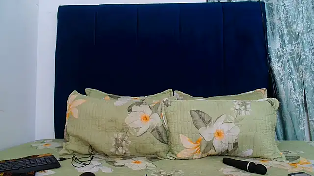 Snapshot of AvaOcean chatting on 7, 2, 2025 AvaOcean online show from 7, 2, 2025