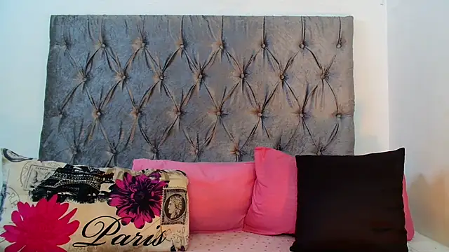 Snapshot of AvaOcean chatting on 24, 2, 2025 AvaOcean online show from 24, 2, 2025