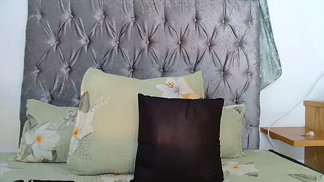 Snapshot of AvaOcean chatting on 11, 3, 2025 AvaOcean online show from 11, 3, 2025