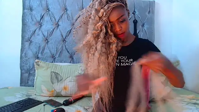 Snapshot of AvaOcean chatting on 22, 3, 2025 AvaOcean online show from 22, 3, 2025