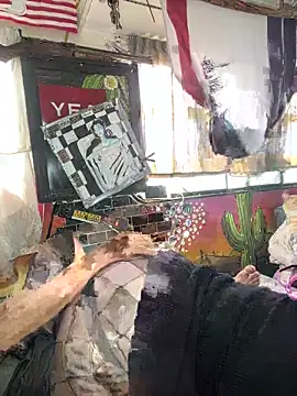 Snapshot of 1-800-FUCKYOU chatting on 28, 9, 2025 1-800-FUCKYOU online show from 28, 9, 2025