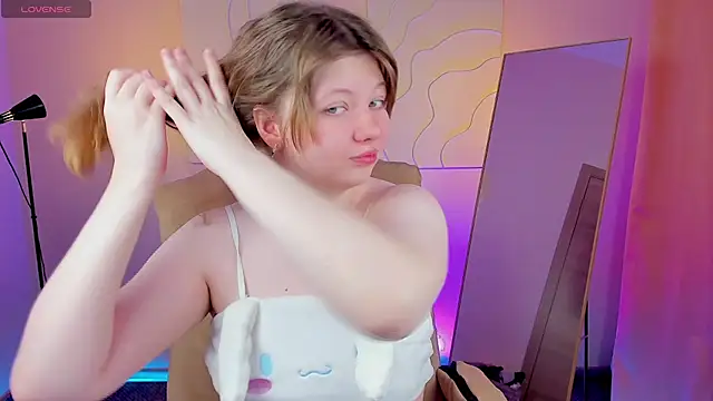 Vivian cutie online show from 8, 2, 2025