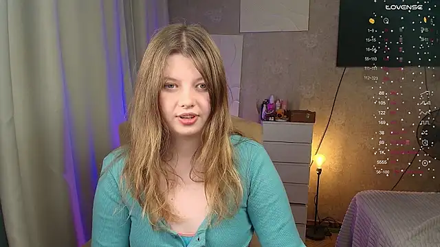 Snapshot of Vivian_cutie chatting on 5, 2, 2026 Vivian cutie online show from 5, 2, 2026