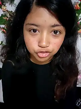 Snapshot of Peach_Girll chatting on 16, 10, 2025 Peach Girll online show from 16, 10, 2025