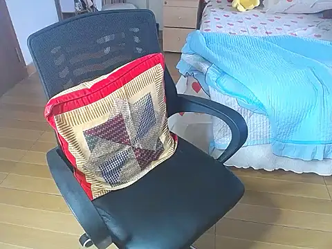 Makemypussysquirt-tsunami online show from 29, 9, 2025