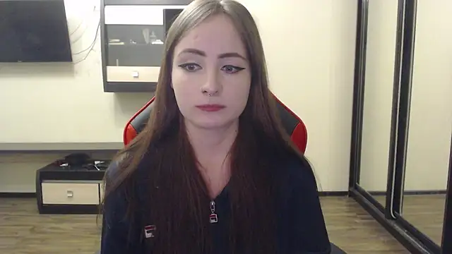 Snapshot of Laralianna chatting on 14, 12, 2024 Laralianna online show from 14, 12, 2024