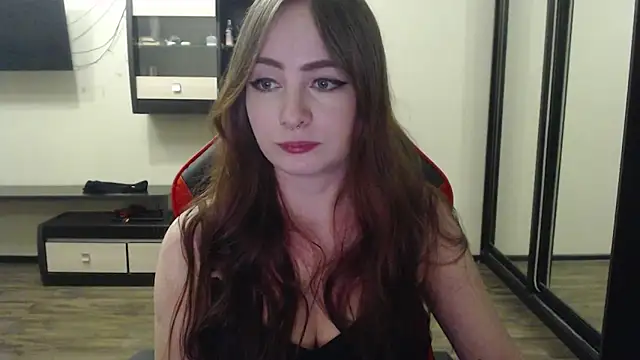 Snapshot of Laralianna chatting on 17, 2, 2025 Laralianna online show from 17, 2, 2025