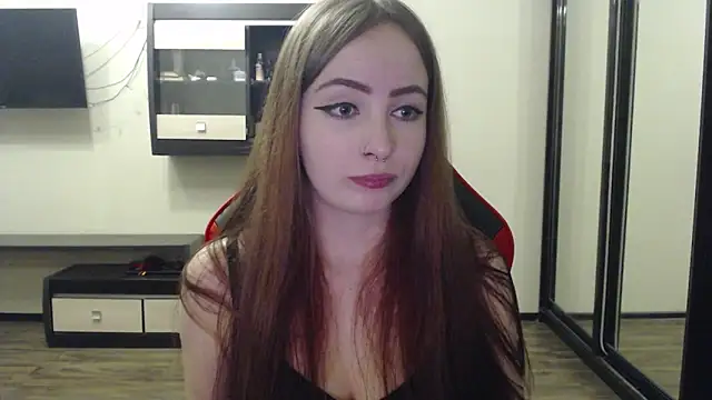 Snapshot of Laralianna chatting on 18, 2, 2025 Laralianna online show from 18, 2, 2025