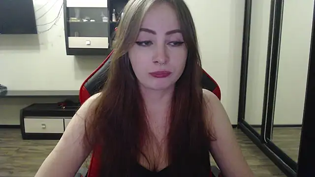 Snapshot of Laralianna chatting on 18, 2, 2025 Laralianna online show from 18, 2, 2025