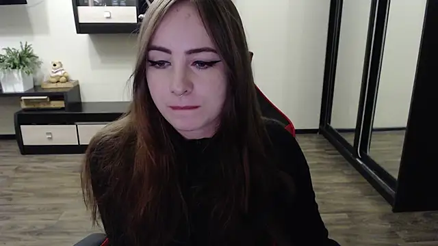 Snapshot of Laralianna chatting on 18, 9, 2025 Laralianna online show from 18, 9, 2025