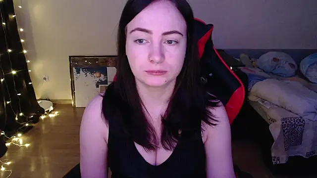 Snapshot of Laralianna chatting on 9, 1, 2026 Laralianna online show from 9, 1, 2026