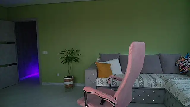 Snapshot of Cuddle_Cat chatting on 29, 4, 2026 Cuddle Cat online show from 29, 4, 2026