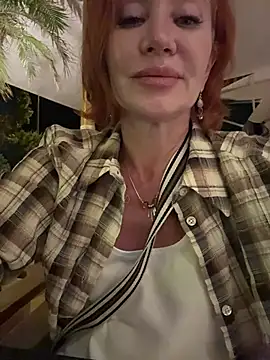 Jullia Moor online show from 6, 6, 2026