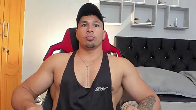 Snapshot of tyler_hank01 chatting on 24, 3, 2026 tyler hank01 online show from 24, 3, 2026