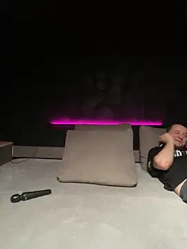 Snapshot of Kiscsillagg chatting on 19, 3, 2025 Kiscsillagg online show from 19, 3, 2025