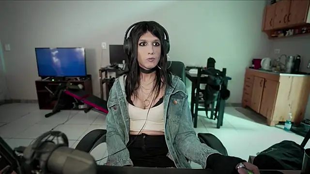 Snapshot of brenda_nataliaok chatting on 28, 1, 2025 brenda nataliaok online show from 28, 1, 2025