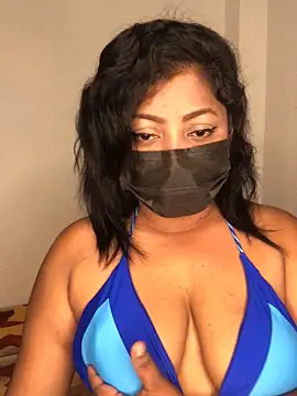 Snapshot of _Cute_ariana_ chatting on 9, 10, 2025 Cute ariana online show from 9, 10, 2025