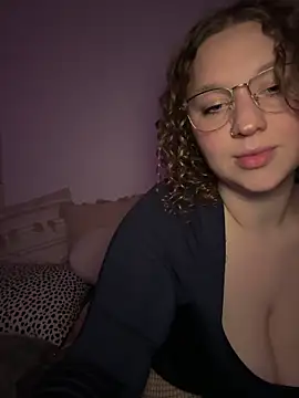 Snapshot of EmmieRae chatting on 9, 3, 2025 EmmieRae online show from 9, 3, 2025