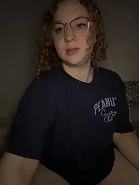 Snapshot of EmmieRae chatting on 16, 9, 2025 EmmieRae online show from 16, 9, 2025