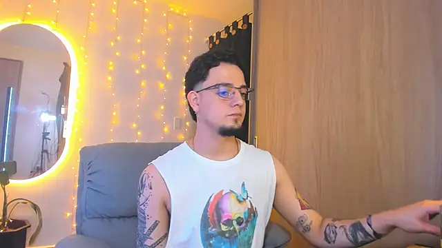Snapshot of alejandro_calderon1 chatting on 23, 12, 2024 alejandro calderon1 online show from 23, 12, 2024