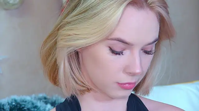 GentleRossi online show from 3, 12, 2025