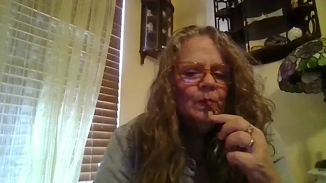 Snapshot of DestineeLoverGirl chatting on 25, 3, 2026 DestineeLoverGirl online show from 25, 3, 2026