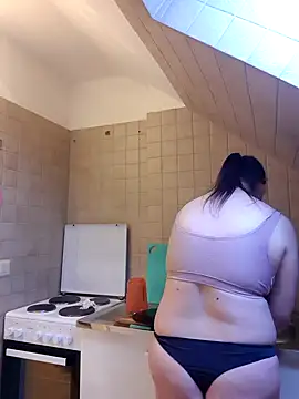 Snapshot of saharaheiss chatting on 9, 1, 2025 saharaheiss online show from 9, 1, 2025