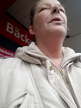 Snapshot of saharaheiss chatting on 23, 1, 2025 saharaheiss online show from 23, 1, 2025