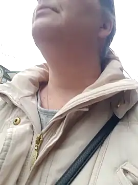 Snapshot of saharaheiss chatting on 15, 2, 2025 saharaheiss online show from 15, 2, 2025