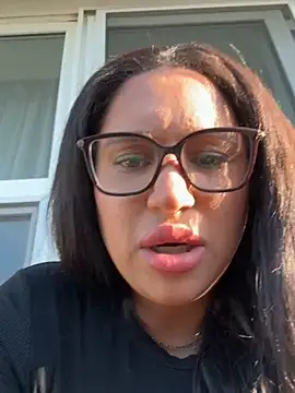 MeghanXO online show from 14, 10, 2025