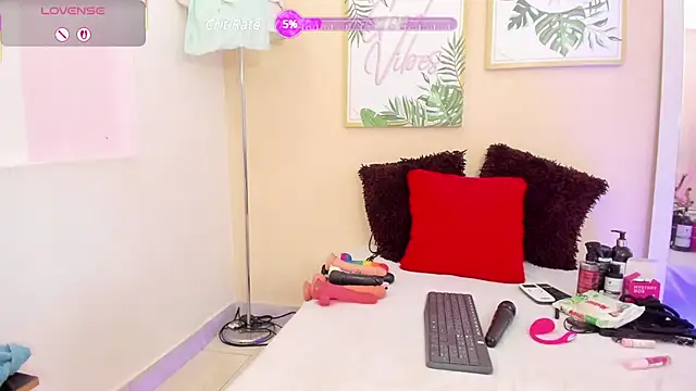 Snapshot of pameela_brown chatting on 8, 3, 2025 pameela brown online show from 8, 3, 2025