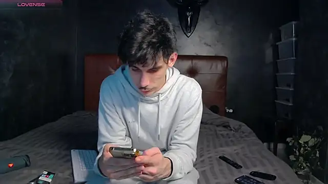 DanielCrush1 online show from 24, 2, 2026