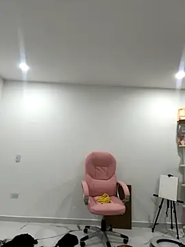 stormyy  online show from 24, 10, 2025