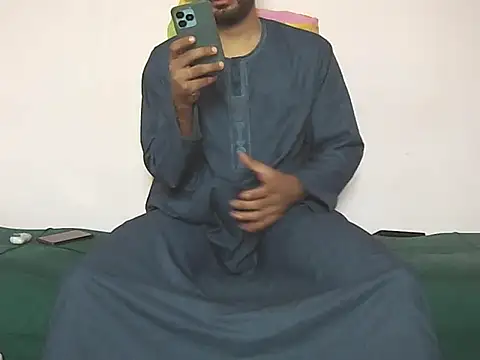 Snapshot of foxsanSs chatting on 13, 11, 2025 foxsanSs online show from 13, 11, 2025