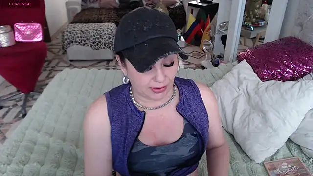 Myrnasexxx online show from 22, 4, 2026