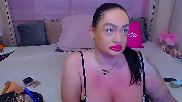 Snapshot of BustyVicky chatting on 6, 10, 2025 BustyVicky online show from 6, 10, 2025