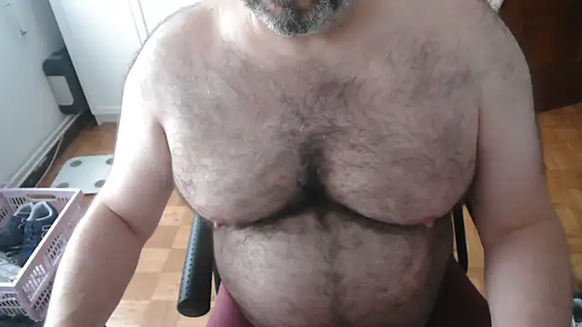 mikeyhotbear online show from 18, 6, 2026